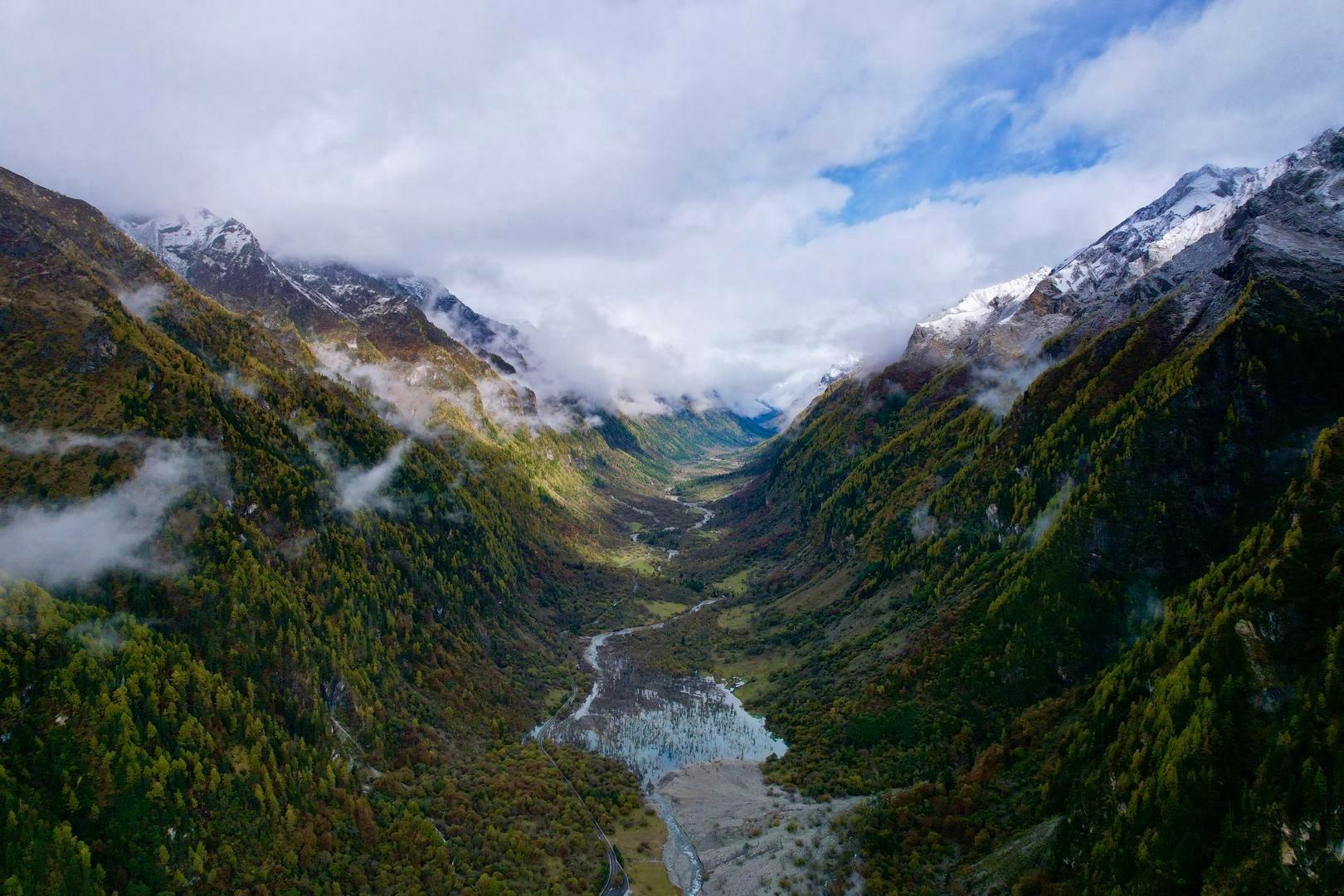 四姑娘山对标阿尔卑斯山！打造世界级户外运动休闲目的地  第1张