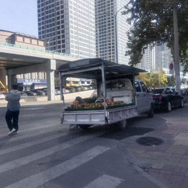 魏家庄街道持续开展占道经营专项整治行动，全力提升道路交通秩序  第1张
