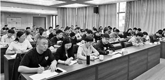 80 余人参加培训！临安锦城街道举办物业服务管理培训会，为你解读物业管理条例