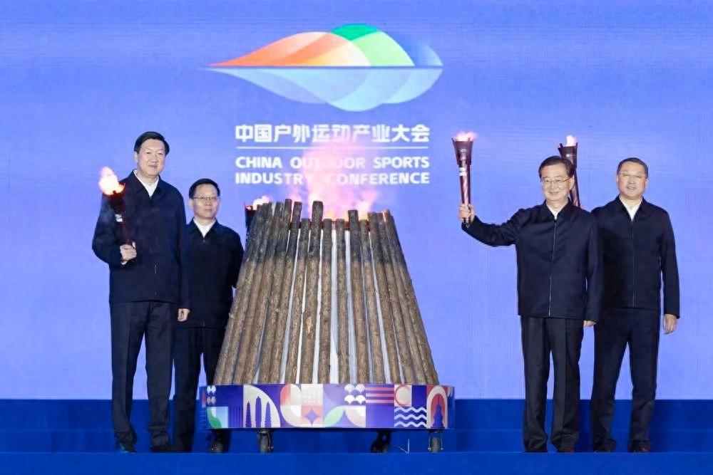 吉林市低空经济强势崛起，航空运动消费场景入选全国十佳  第1张