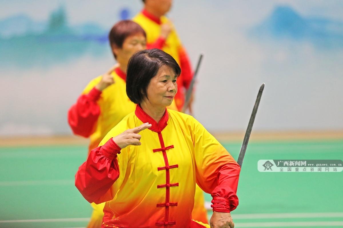 600 余名南宁银龄老人齐聚，开启太极与健身气功大比拼  第4张