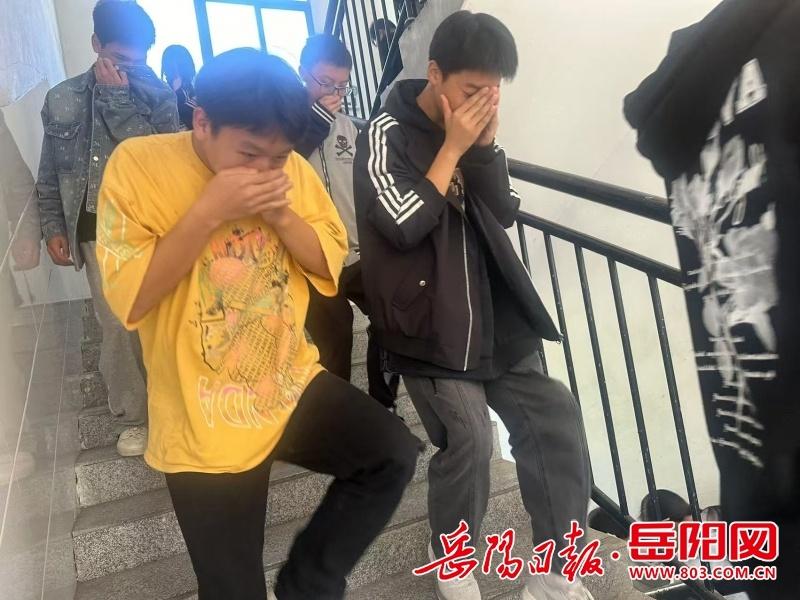 柘庄中学这场消防演练，让学生直呼长见识了  第3张