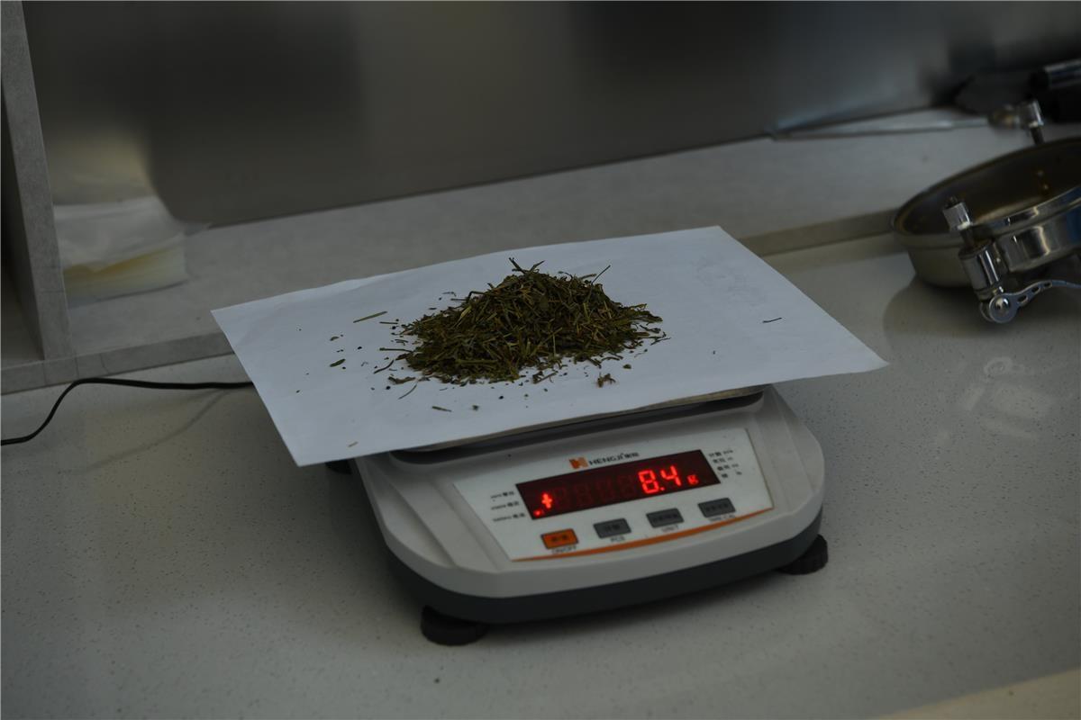 惊呆了！苏尼特右旗蒙医医院推出的蒙药一人一方制剂服务，价格低廉效果却出奇的好  第2张