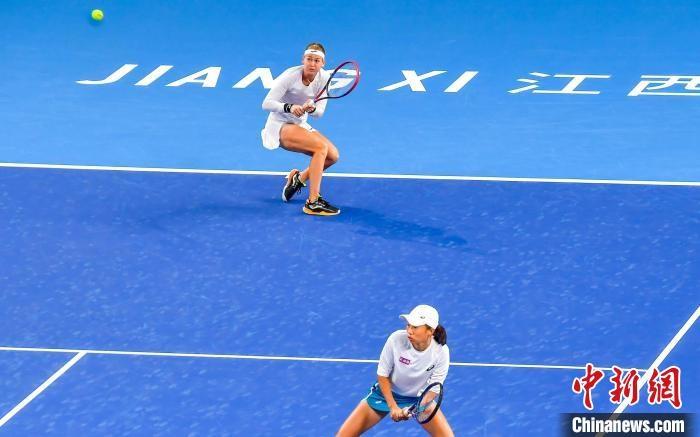 2024WTA 江西网球公开赛：头号种子玛丽·布兹科娃一天双赛，单打双打均告捷  第2张