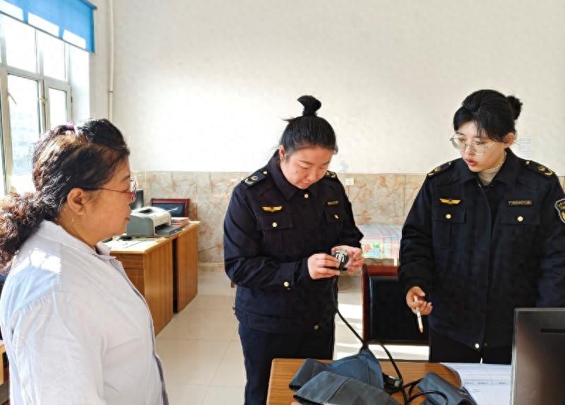 黑龙江伊春市市场监管局友好分局：强化计量监管，维护消费者合法权益  第1张
