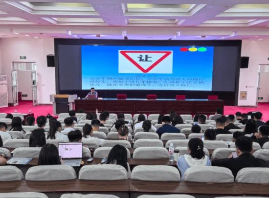 辽宁盘山交警大队走进校园，为教师送上交通安全课  第2张