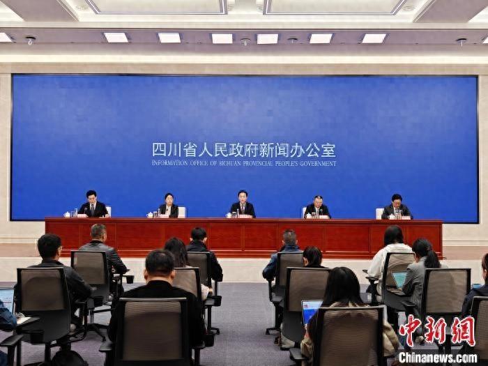 运动鞋产业链为何青睐资阳？四川唯一鞋纺产业功能区的秘密  第1张