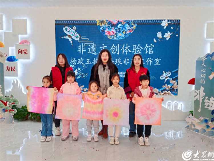 晏城街道非遗文创体验馆，满足不同人群文化需求，你还不来体验吗？