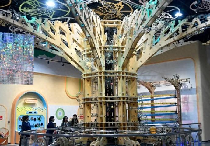 11 个展厅、2 个影院！郑州科技馆常西湖馆区，带娃玩转科学