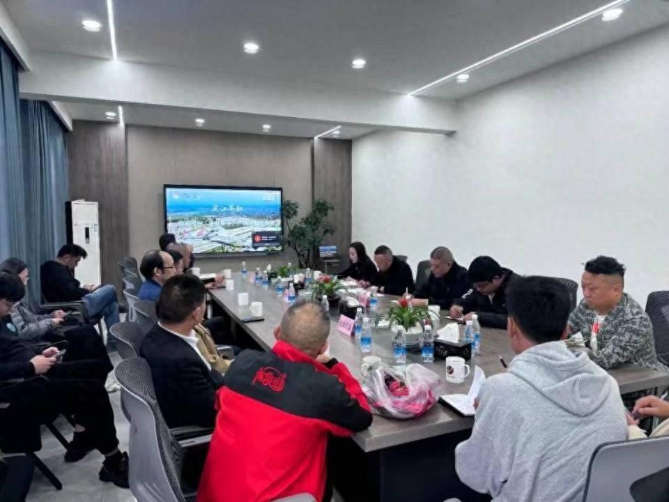 彭州市濛阳街道湔江茶叙：政企携手，共促发展  第1张