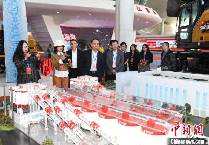 中国工程机械设备，了不起！正在赢得全球市场