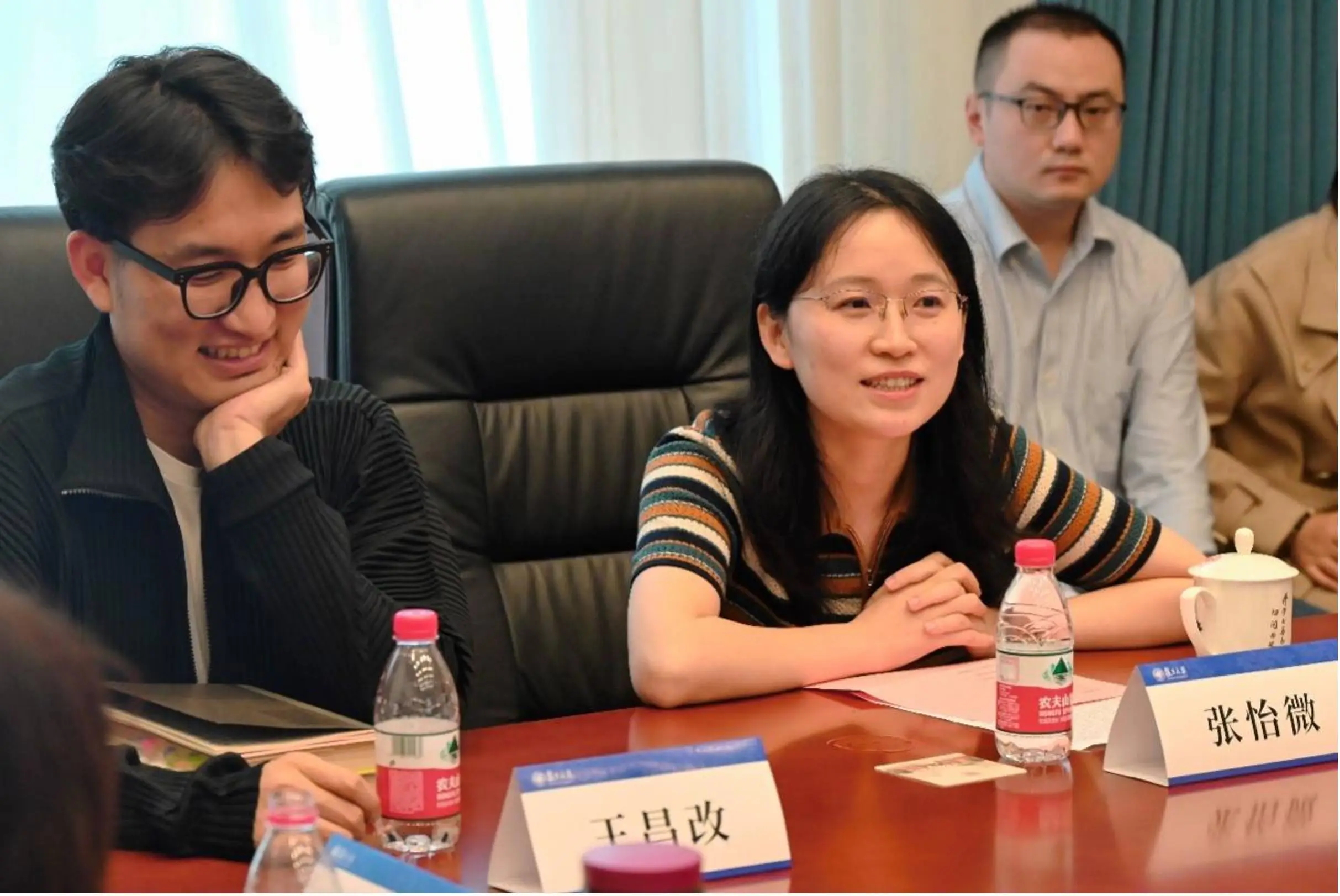 从四合如意到哀眠，张怡微如何构建当代生活对话的小说世界？