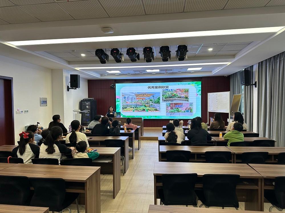 40 平米阳台变身多功能区？快来看看金湖社区的绿色梦想  第2张