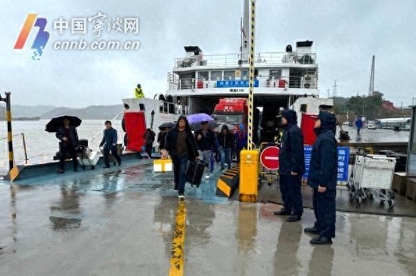 超强台风康妮来袭！宁波沿海客运航线全部停航，你准备好了吗？  第1张