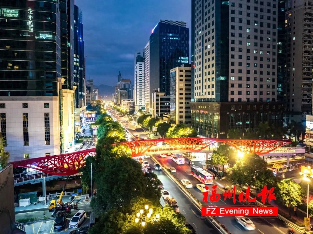 元旦惊喜！福州百福桥亮灯，151米高空步道成城市新地标
