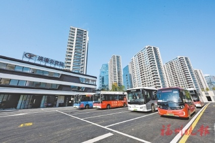 洪塘公交总站正式启用，4条公交线路入驻，金山居民出行更便捷