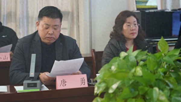 老河再版座谈会：乡土文学的醇美之约，唐勇笔下的故乡触动心灵  第1张