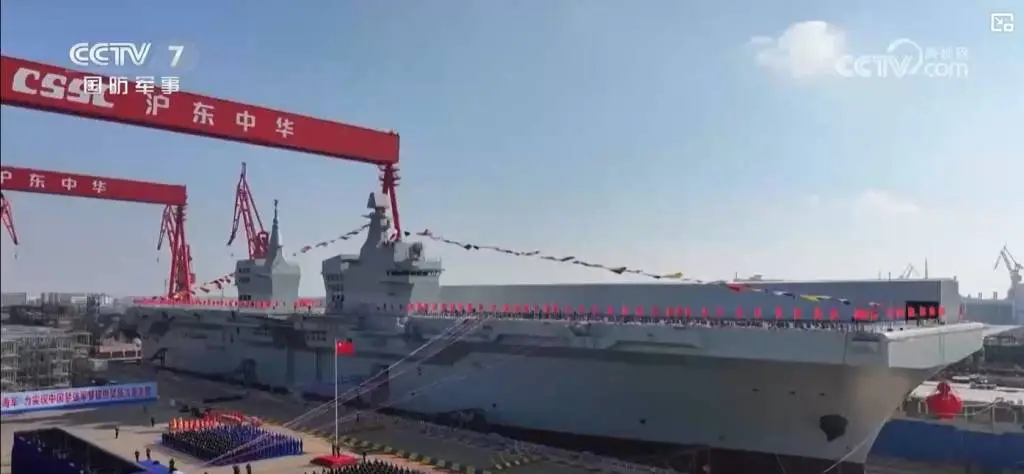 揭秘中国海军076型四川舰：引领两栖攻击舰技术新趋势的奥秘  第2张
