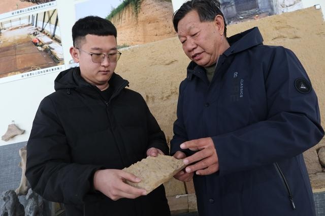 寒风中的守护者:房立民如何用双手修复齐长城的千年裂痕? 第7张 寒风中的守护者:房立民如何用双手修复齐长城的千年裂痕? 第7张