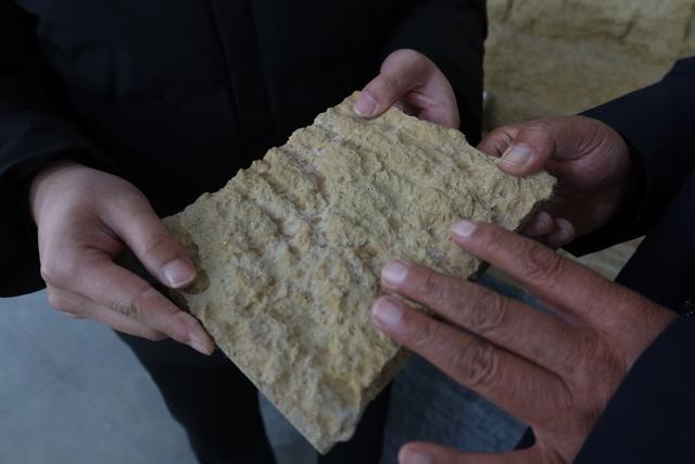 寒风中的守护者:房立民如何用双手修复齐长城的千年裂痕? 第8张 寒风中的守护者:房立民如何用双手修复齐长城的千年裂痕? 第8张