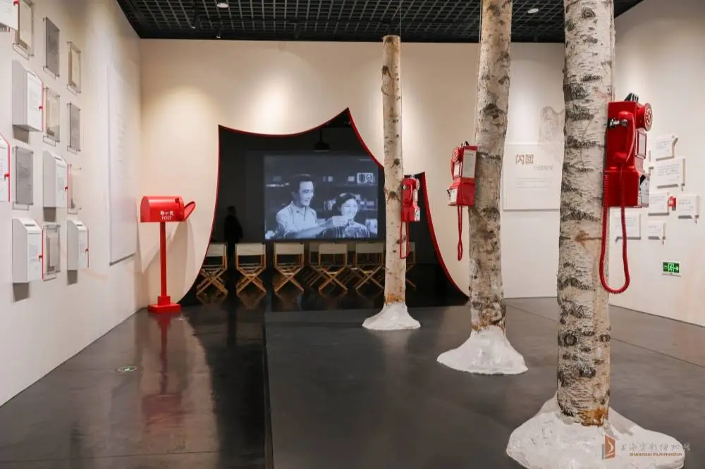 世界电影诞生日惊喜：上海电影博物馆两大新展览震撼登场，诗意与经典交织的视觉盛宴  第2张