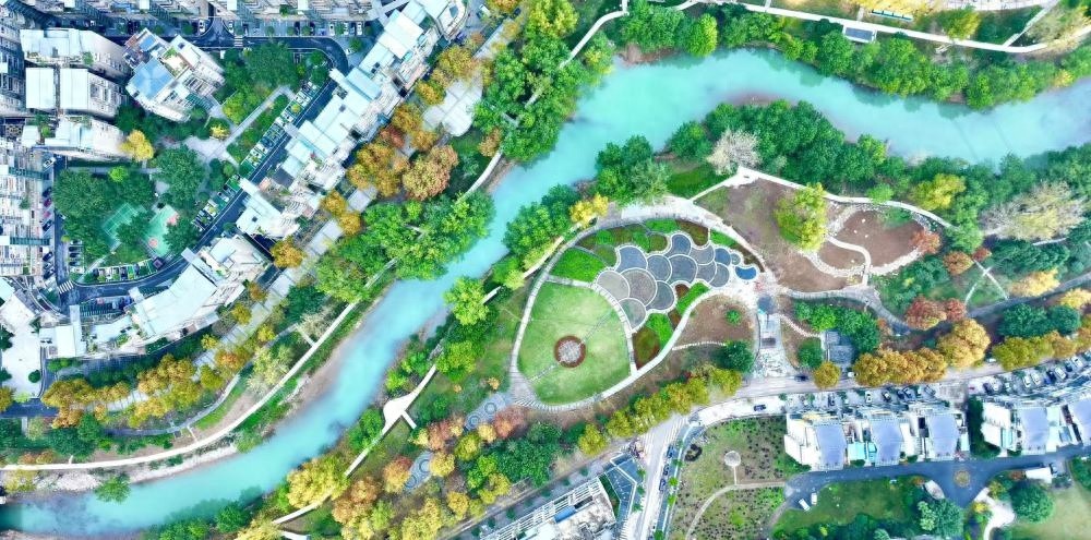 从臭水沟到生态公园：巫溪县柏洋河的惊人蜕变，你家附近也能这样吗？  第1张