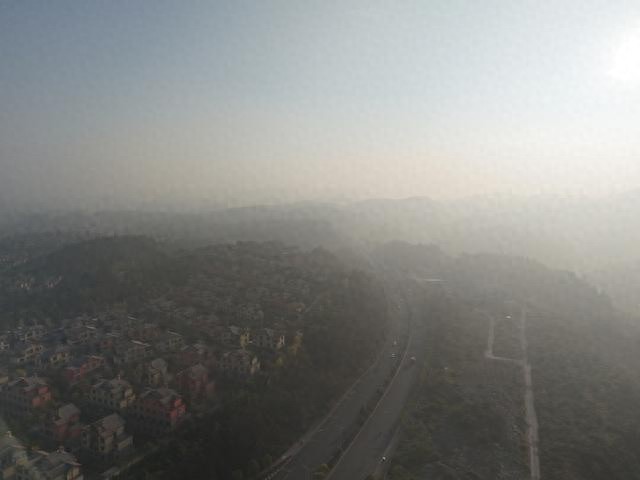 2024年最后一天，贵阳贵安迎来久违的晴好天气，最高气温达17.9℃