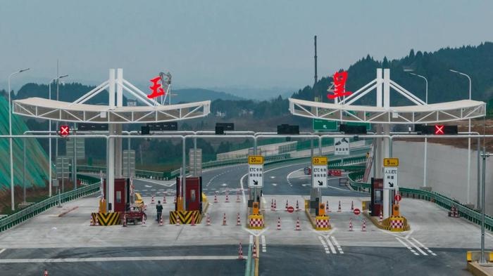 2025年1月1日，成都至绵阳第三条高速通车，全程仅需1小时  第3张
