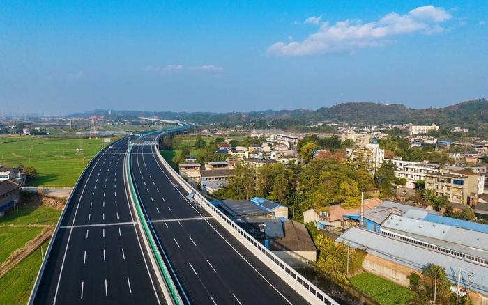 2025年1月1日，成都至绵阳第三条高速通车，全程仅需1小时  第4张