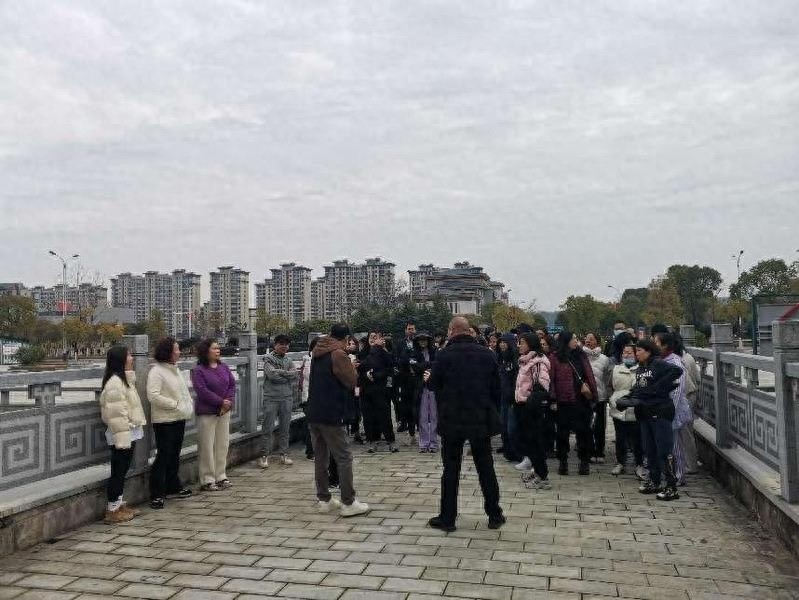 彭泽县疾控中心冬季登山运动会：欢声笑语中迎接2025元旦，职工们如何以更高热情投入工作？  第1张