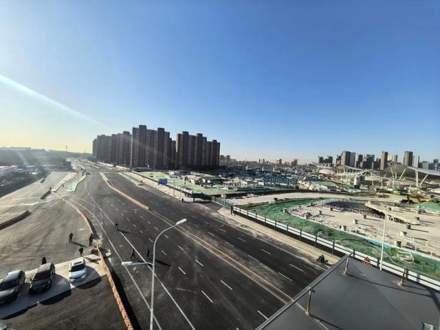 2024年北京城市副中心站综合交通枢纽主体工程基本完工，2025年投用，周边三条配套道路先期开放  第4张