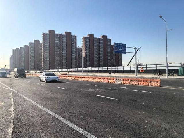 2024年北京城市副中心站综合交通枢纽主体工程基本完工，2025年投用，周边三条配套道路先期开放  第5张