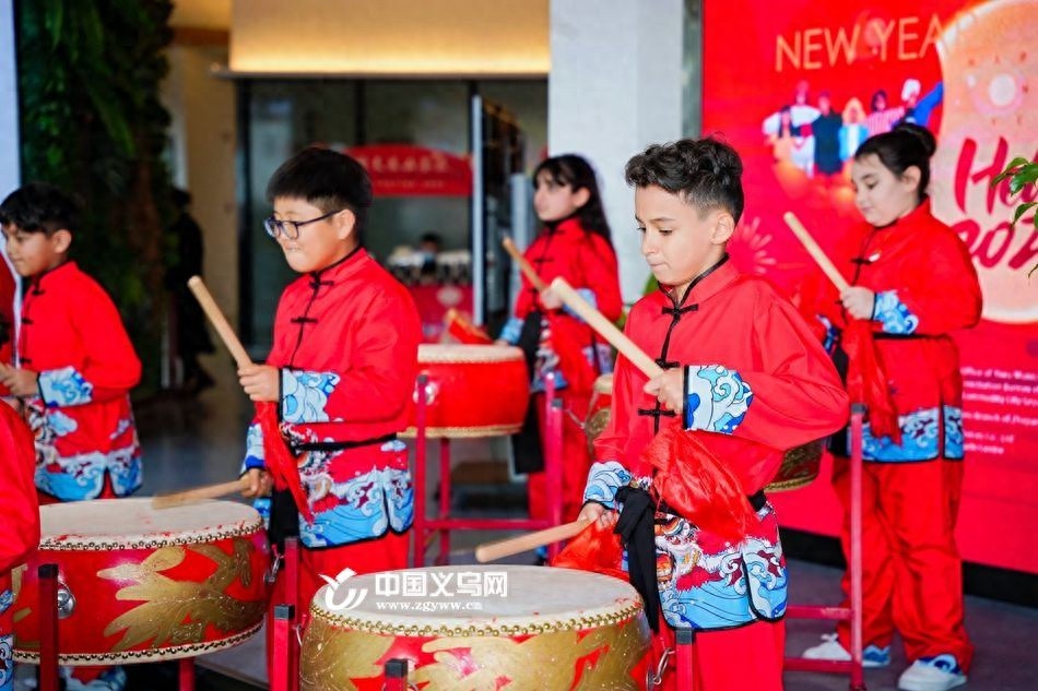义乌国际商贸城迎新年，30多国外商共谋未来，6139.9亿元进出口总值背后的秘密
