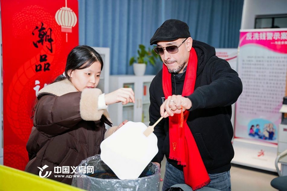 义乌国际商贸城迎新年，30多国外商共谋未来，6139.9亿元进出口总值背后的秘密  第4张