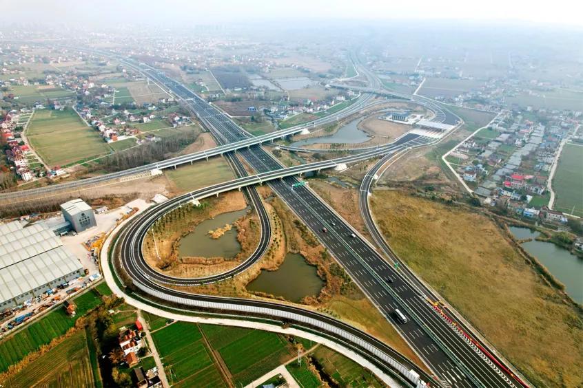 苏台高速公路七都至桃源段正式通车，长三角经济圈再添新动脉  第2张