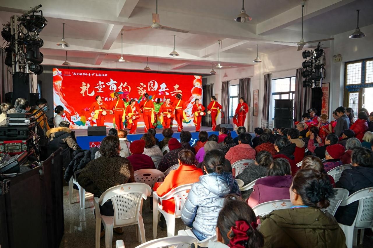 宁波镇海村晚大不同！文化特派员现场送福，村民直呼太暖心  第1张