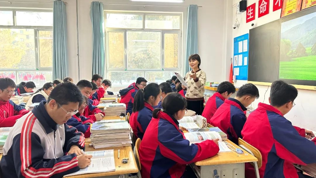 援靖教师苗代婧：用生动课堂点亮靖远二中学子的政治梦想  第3张