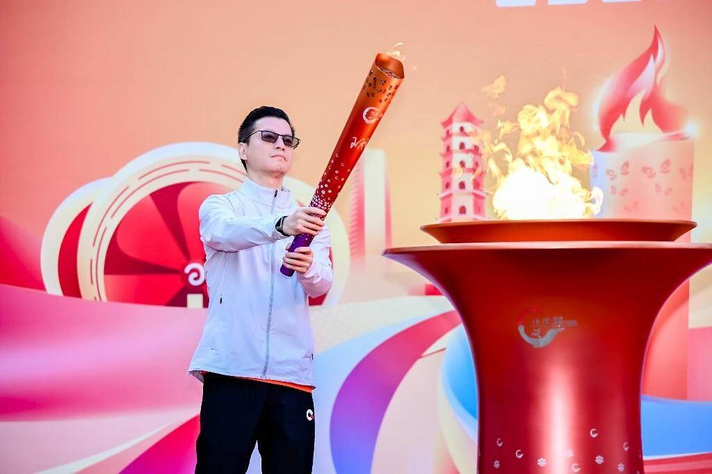 2025顺德容桂火炬传递：28名火炬手5.4公里奔跑，见证城市新变化
