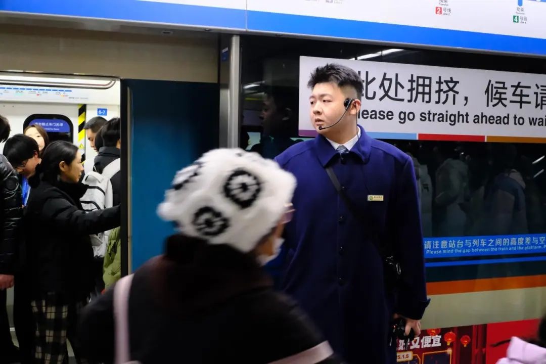 青岛地铁跨年夜延时运营21小时35分钟，14万名乘客平安返程的幕后故事  第12张