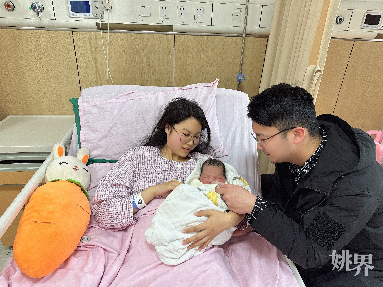 2025年元旦凌晨，我市迎来首个‘元旦宝宝’，母子平安，儿女双全梦想成真  第2张