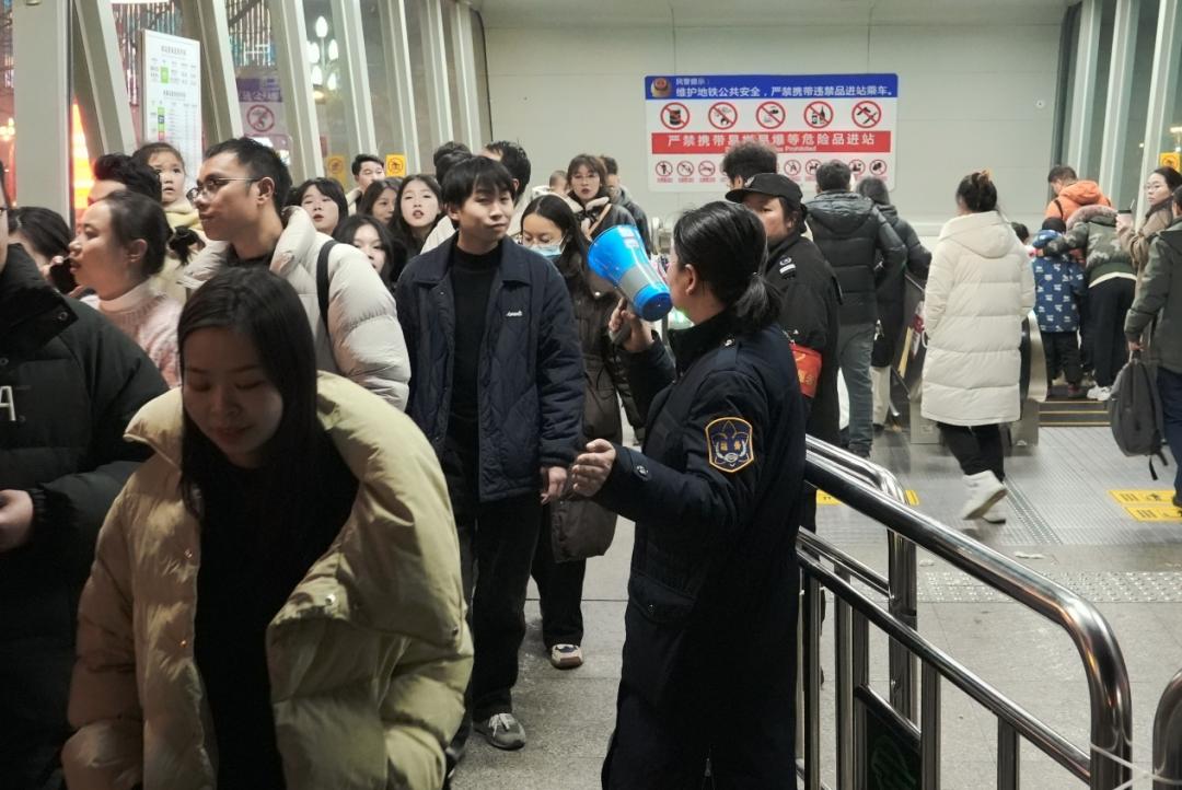 贵阳地铁2024年跨年夜创历史新高，单日客运量首次突破100万大关  第9张
