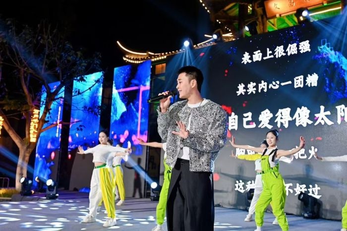 2025流行金曲跨年晚会：从怀旧金曲到星辰大海，五大篇章带你共赴视听盛宴  第2张