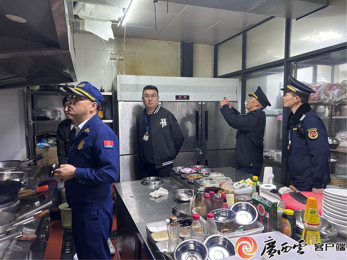 372个检查组深夜出动，全区消防安全夜查行动全面展开，你的安全有保障了吗？  第3张