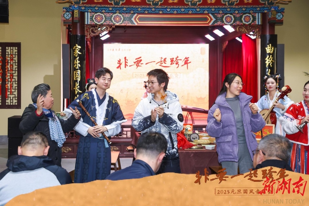 长沙非遗跨年盛宴：橘子洲上，茶艺、面塑、糖画等湖南非遗与市民共迎新年  第5张