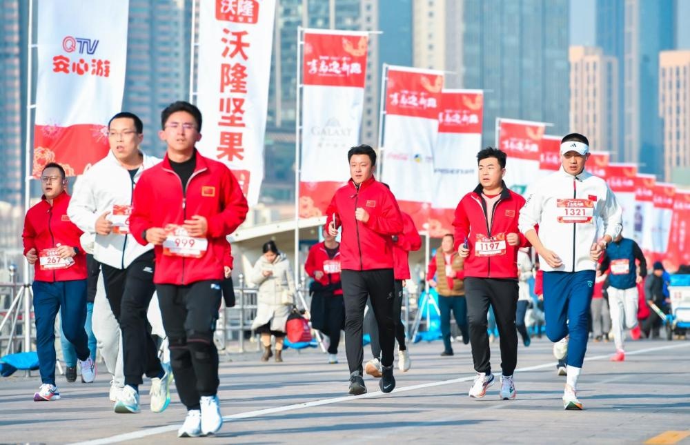 2025青岛迎新跑：三千跑者共迎新年第一缕阳光，感受最美赛道与独特庆典  第3张