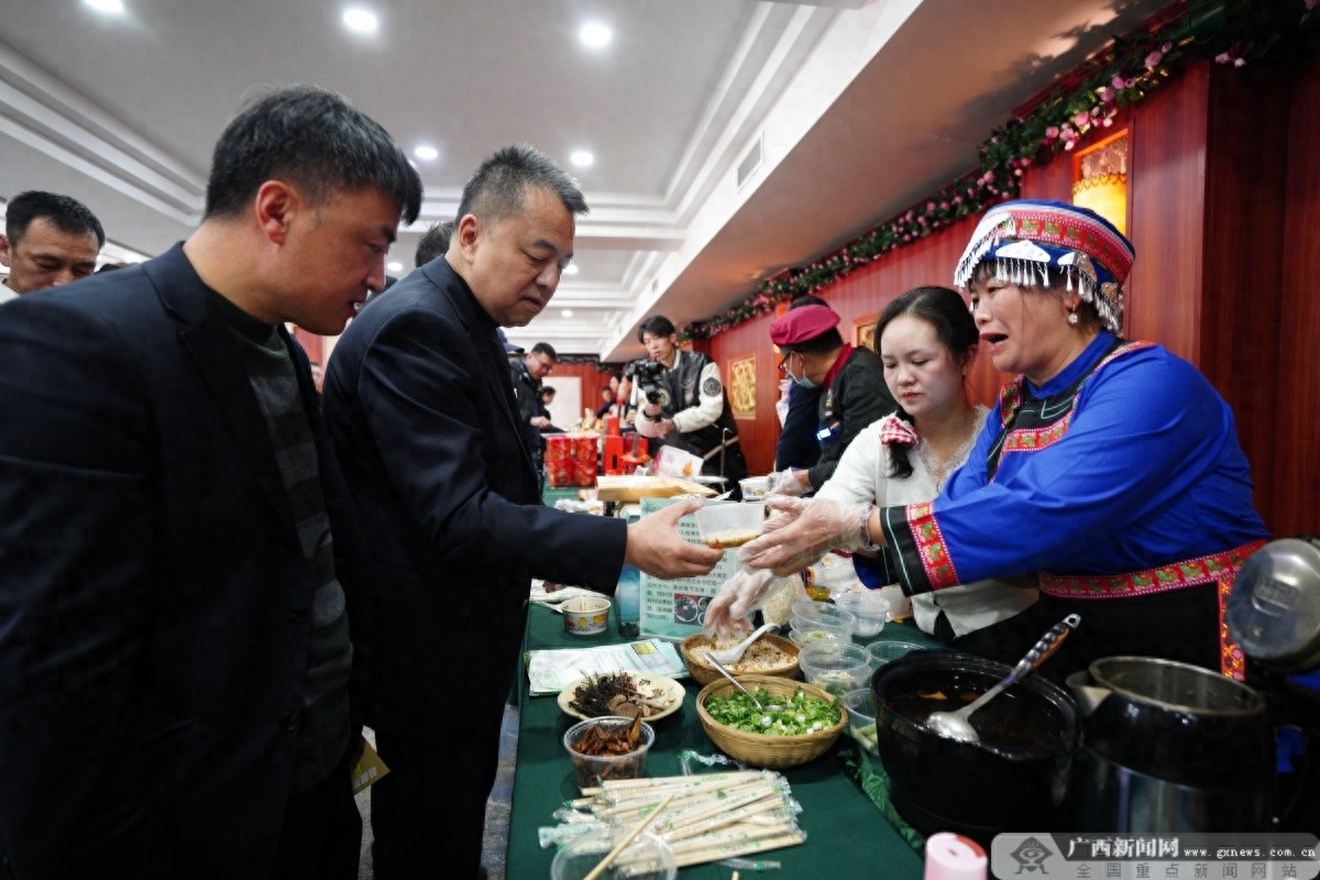 2024年灵川县农文商旅推介会：30余种特色农产品引爆吉林三市，市民排队抢购砂糖橘
