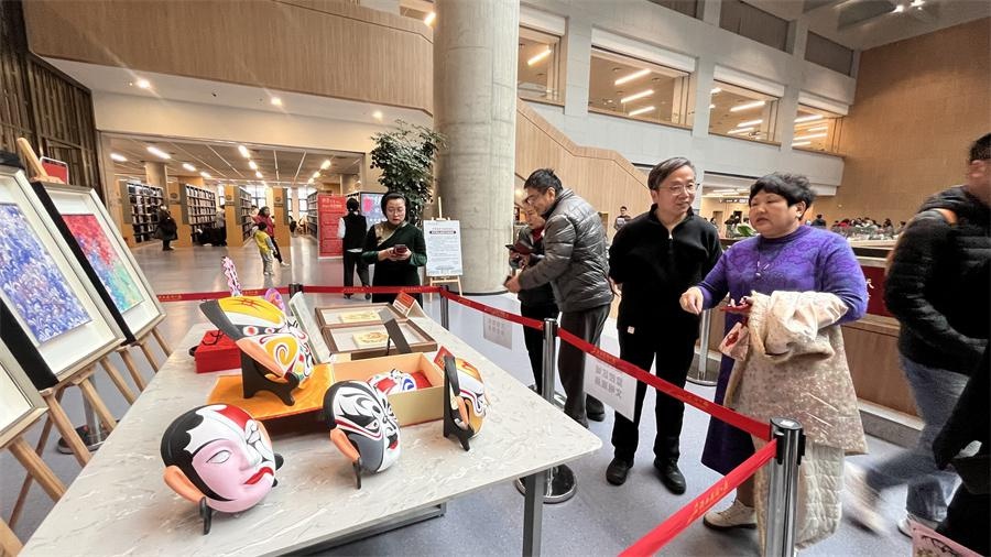 探秘陕西非遗文化宝藏：2025陕图存真非遗和美新年展，带你感受春节的文化魅力  第3张