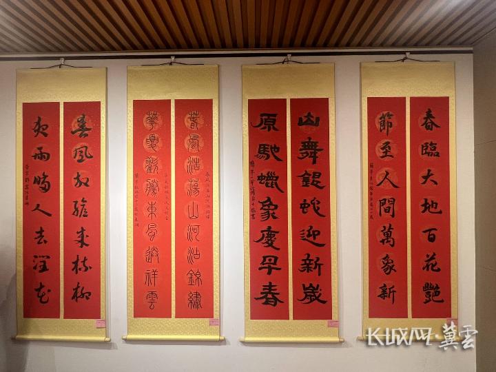 6岁到12岁小书法家齐聚保定，88副春联作品惊艳亮相，你见过吗？  第3张