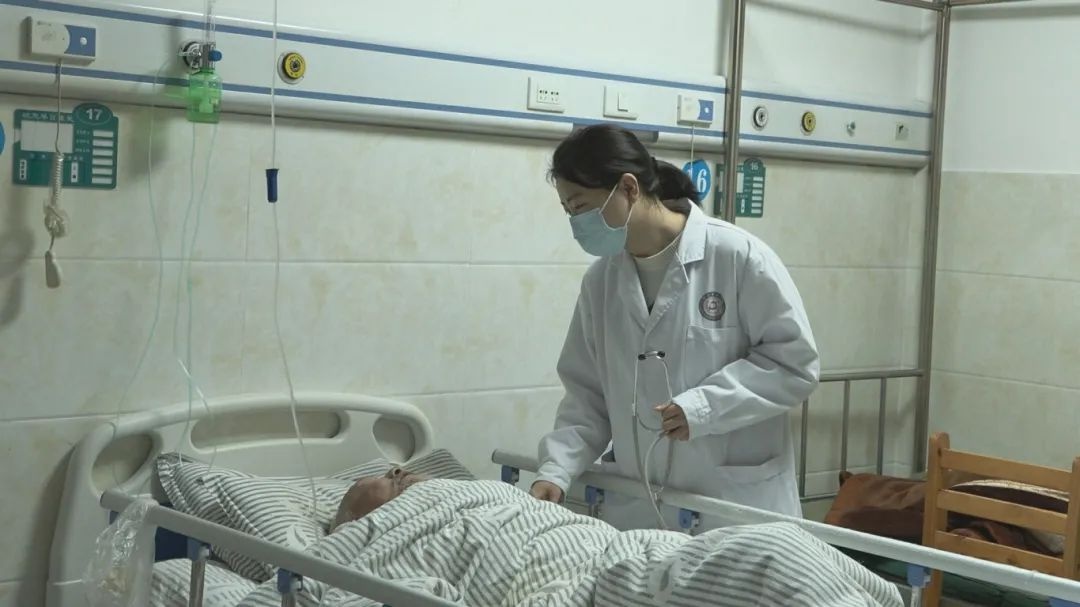 春节坚守岗位的他们，为何成为新年最美的风景线？  第8张