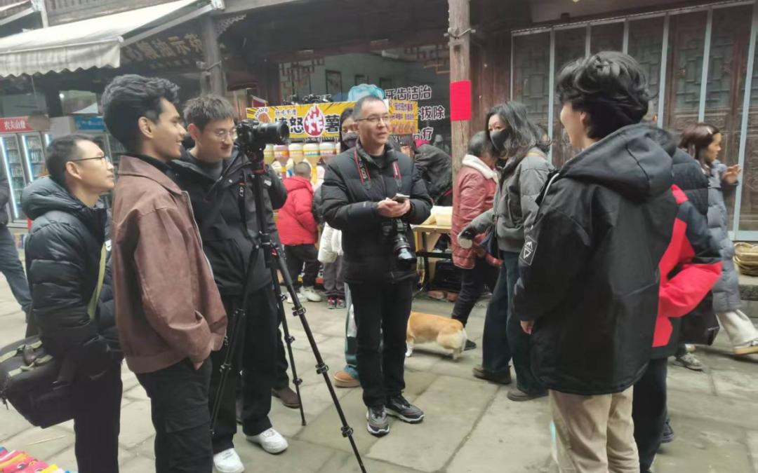 春节坚守岗位的他们，为何成为新年最美的风景线？  第9张